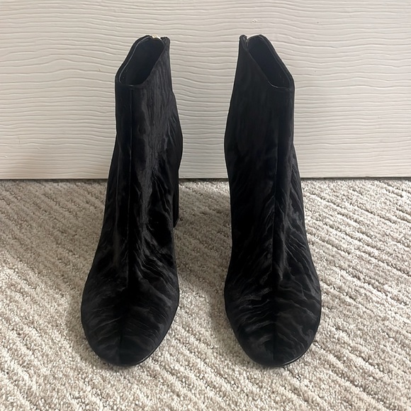 Stella McCartney Velvet Zip Up Ankle Boots - Picture 4 of 8